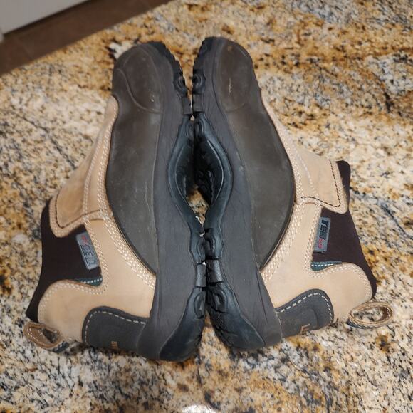 L.L. Bean Brown Waterproof Bean Boots Size 9.5 M 05455 main image 5